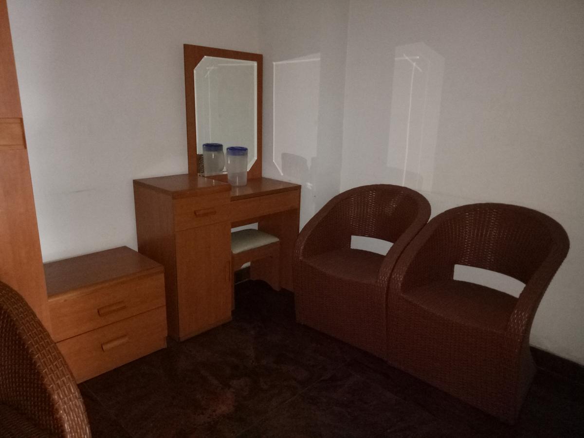 Grand International Hotel Ероде Екстериор снимка
