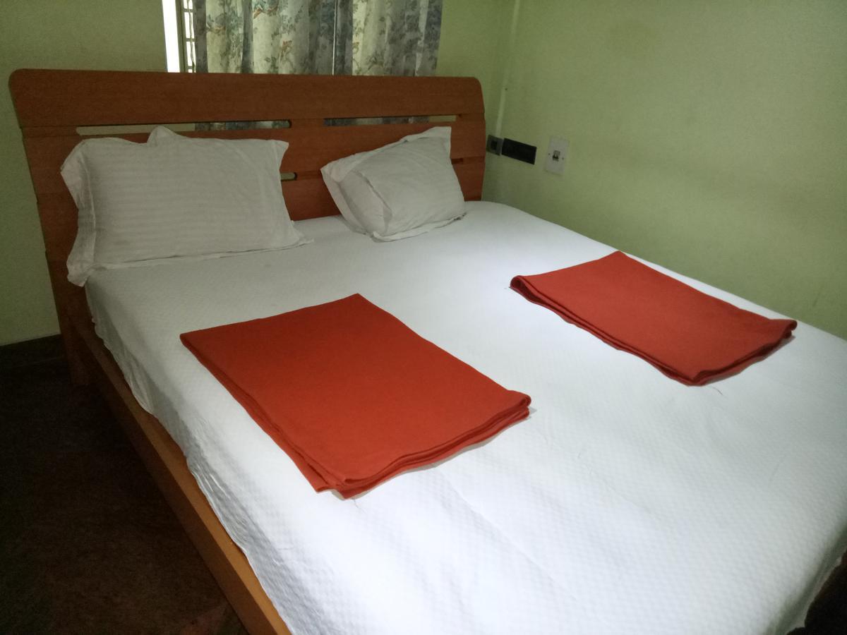 Grand International Hotel Ероде Екстериор снимка